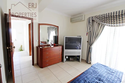 Moradia T3 para Venda em Tavira (Santa Maria e Santiago)