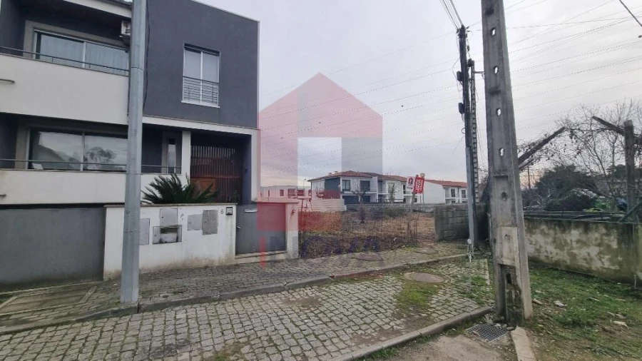 Terreno para Venda em Soutelo Foto 14