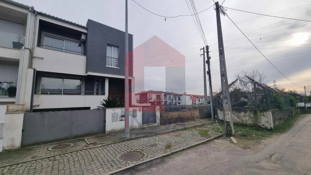 Terreno para Venda em Soutelo Foto 15