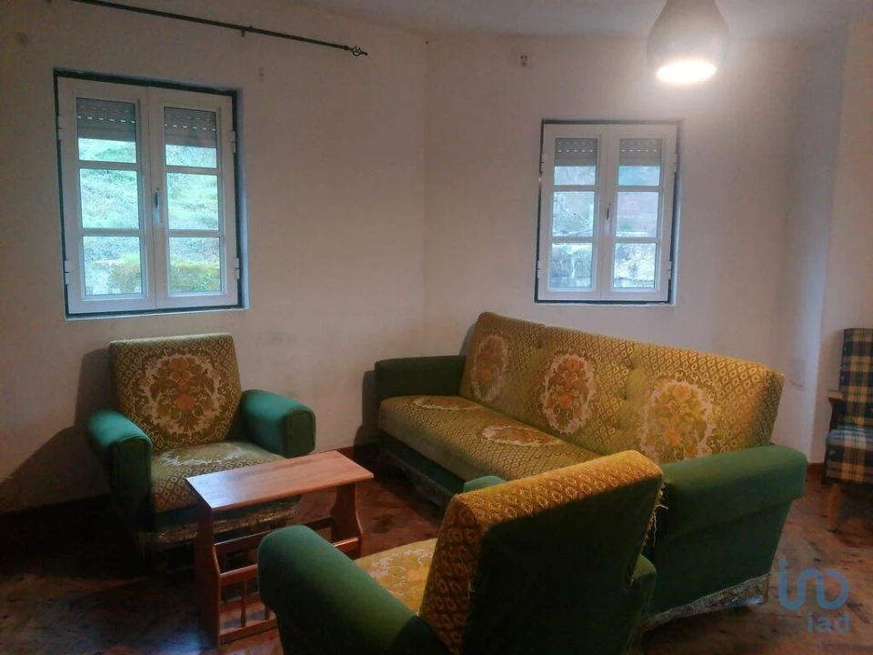 Moradia T3 para Venda em Penalva de Alva e São Sebastião da Feira Foto 1