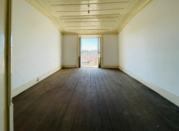 Prédio para Venda em São Martinho do Bispo e Ribeira de Frades