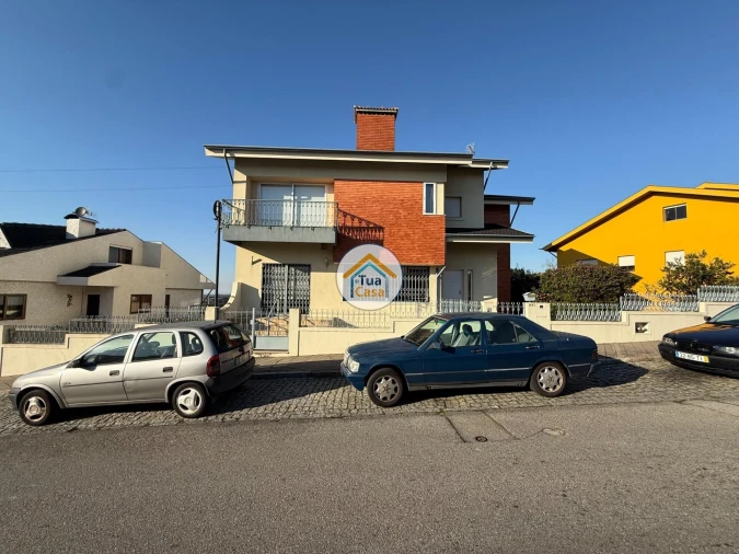 Moradia T4 para Venda em Grijó e Sermonde Foto 2