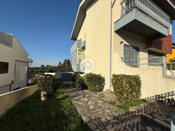 Moradia T4 para Venda em Grijó e Sermonde Foto 5