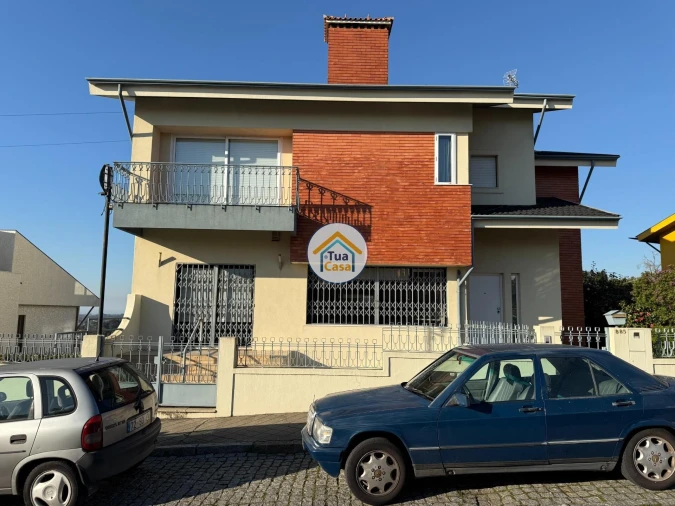 Moradia T4 para Venda em Grijó e Sermonde Foto 1