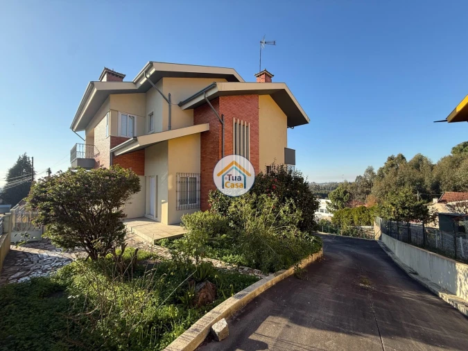 Moradia T4 para Venda em Grijó e Sermonde Foto 4