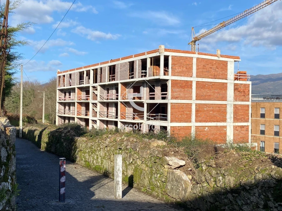 Apartamento T2 para Venda em São Jorge e Ermelo Foto 2