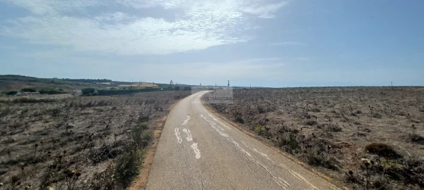 Terreno para Venda em Vila do Bispo e Raposeira