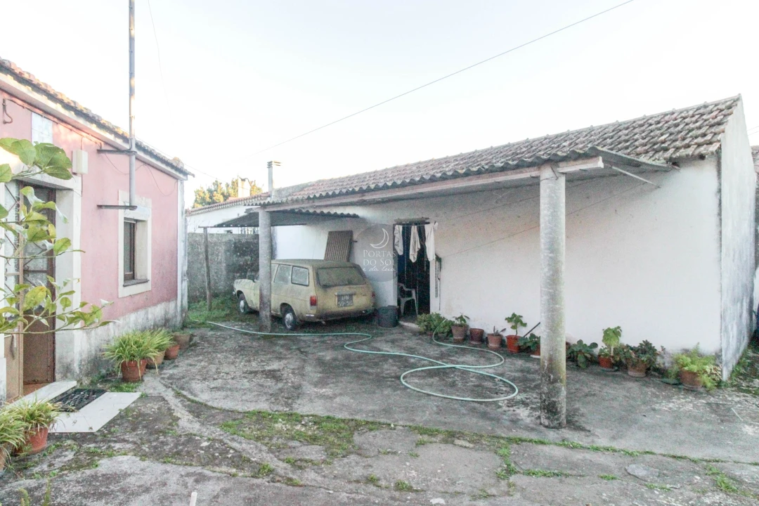 Moradia T4 para Venda em Almoster Foto 14