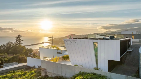 Moradia T4 para Venda em Funchal (Santa Maria Maior)