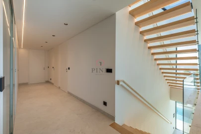 Moradia T4 para Venda em Funchal (Santa Maria Maior)