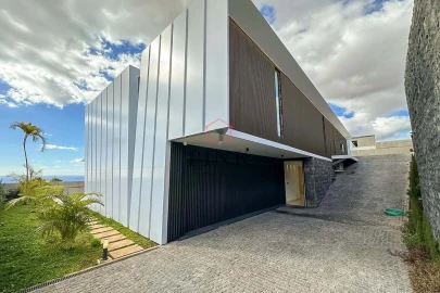 Moradia T4 para Venda em Funchal (Santa Maria Maior)
