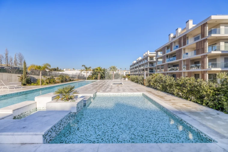 Apartamento T1 para Venda em Albufeira e Olhos de Água Foto 11