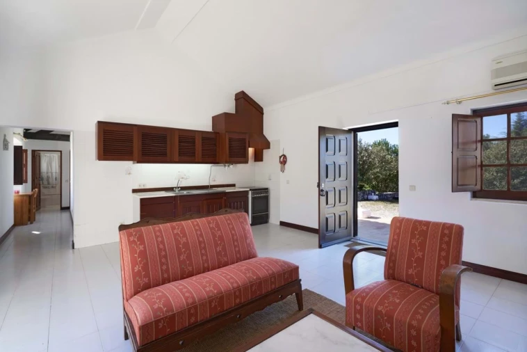 Quinta T6 para Venda em São Martinho Foto 13