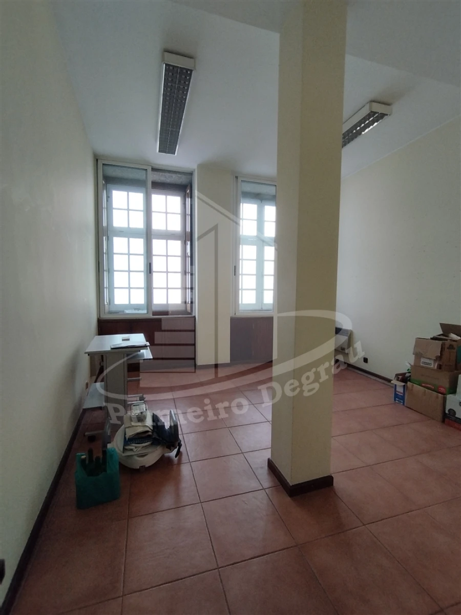 Prédio para Venda em São Vitor (Braga) Foto 18
