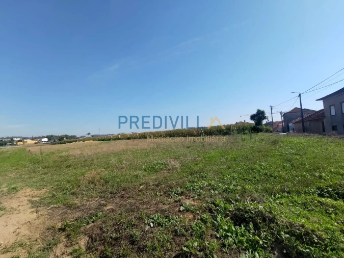 Terreno para Venda em Gião Foto 3