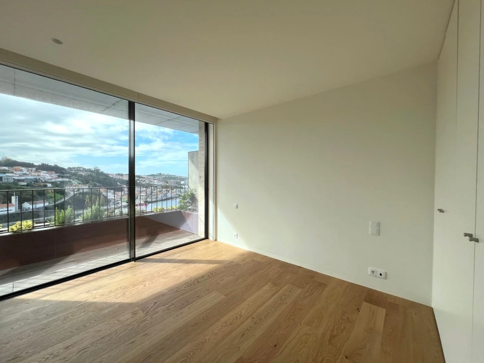Apartamento T3 para Venda em Lordelo do Ouro e Massarelos Foto 7
