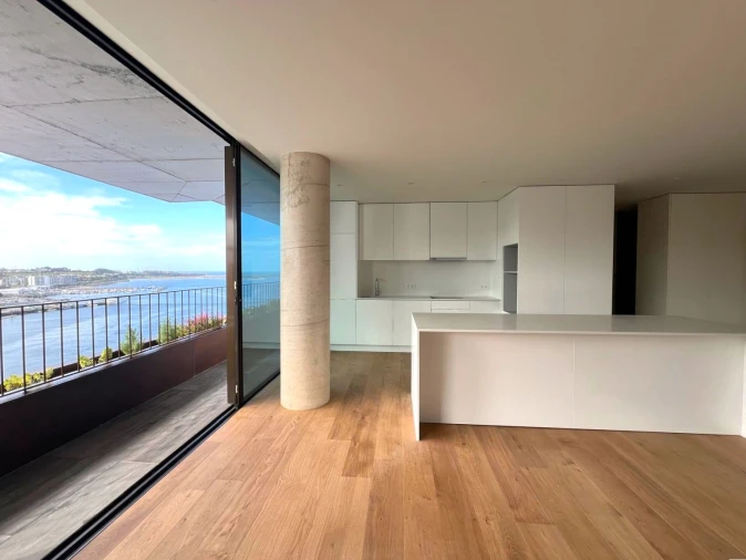 Apartamento T3 para Venda em Lordelo do Ouro e Massarelos Foto 2