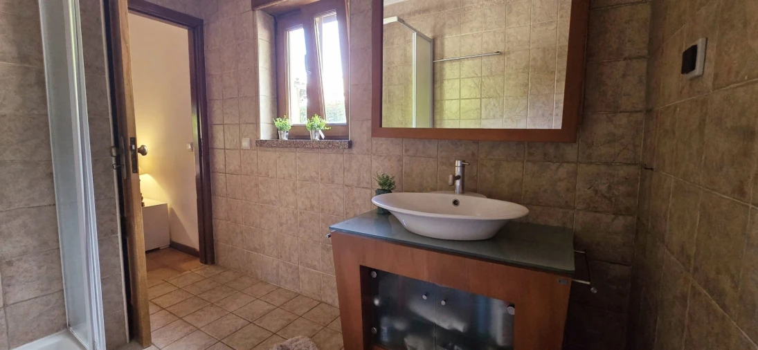 Moradia T4 para Venda em Gouveia (São Pedro e São Julião) Foto 14