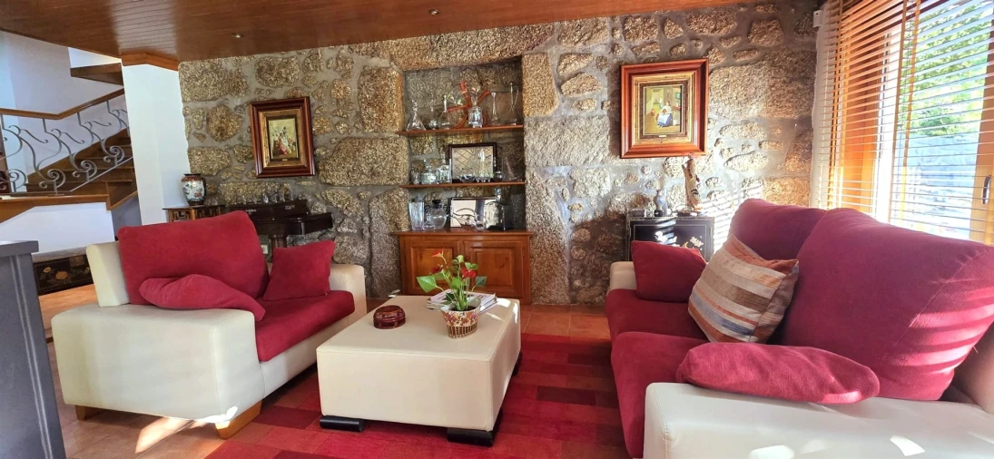 Moradia T4 para Venda em Gouveia (São Pedro e São Julião) Foto 28