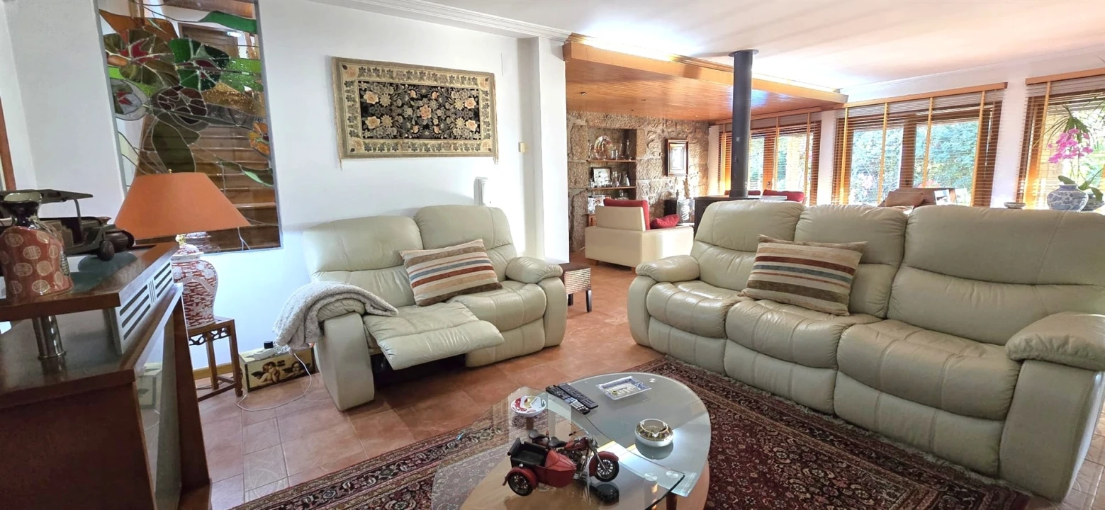 Moradia T4 para Venda em Gouveia (São Pedro e São Julião) Foto 29