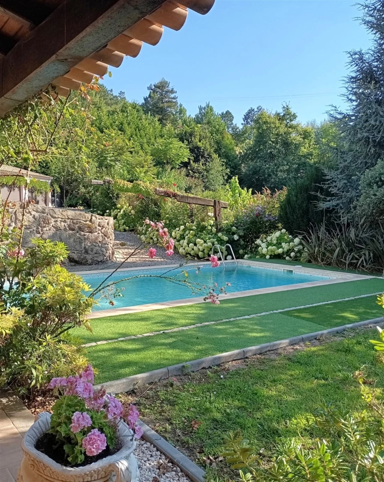 Moradia T4 para Venda em Gouveia (São Pedro e São Julião) Foto 1