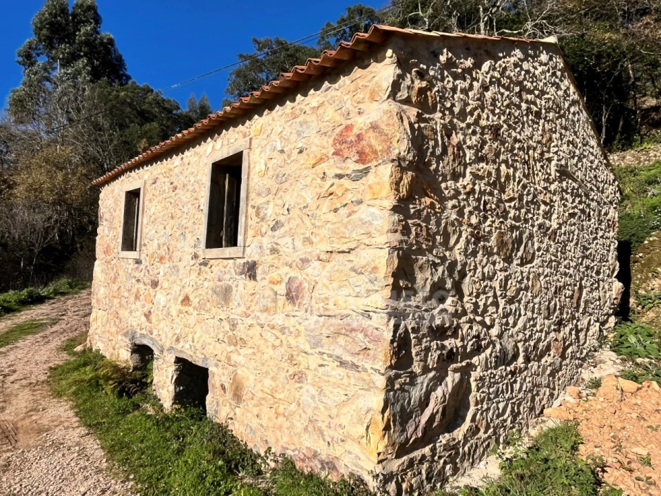 Moradia T2 para Venda em Cumeeira Foto 1