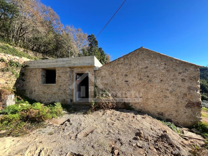 Moradia T2 para Venda em Cumeeira Foto 10