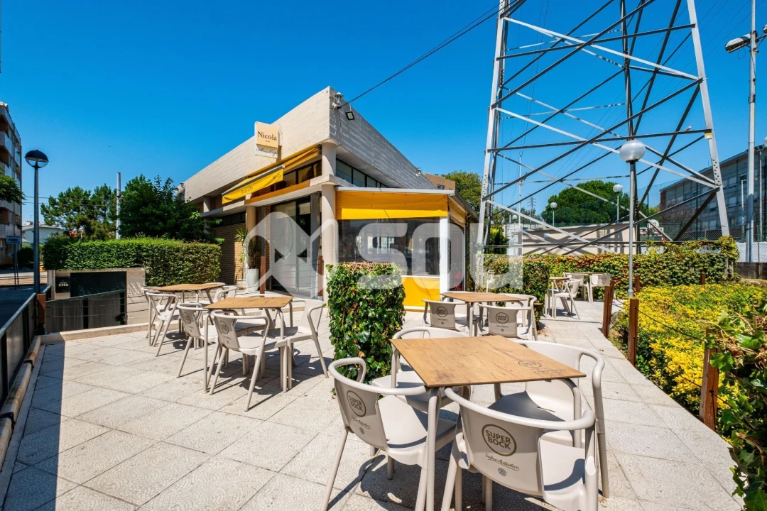 Negócio para Venda em São Mamede de Infesta e Senhora da Hora Foto 4