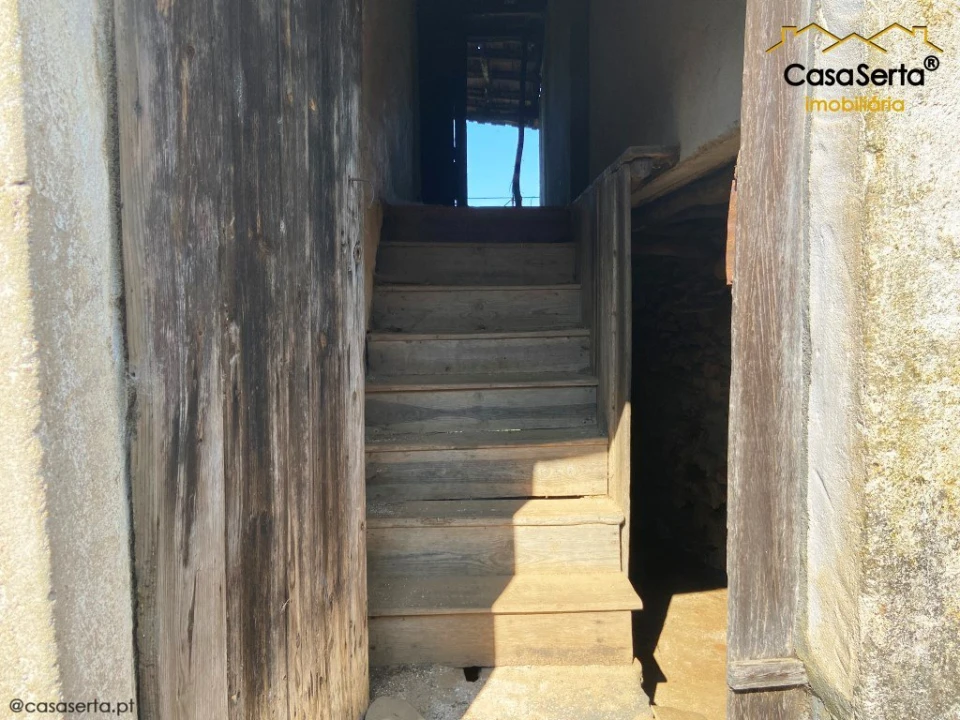 Quinta T4 para Venda em Pedrogão Pequeno Foto 11