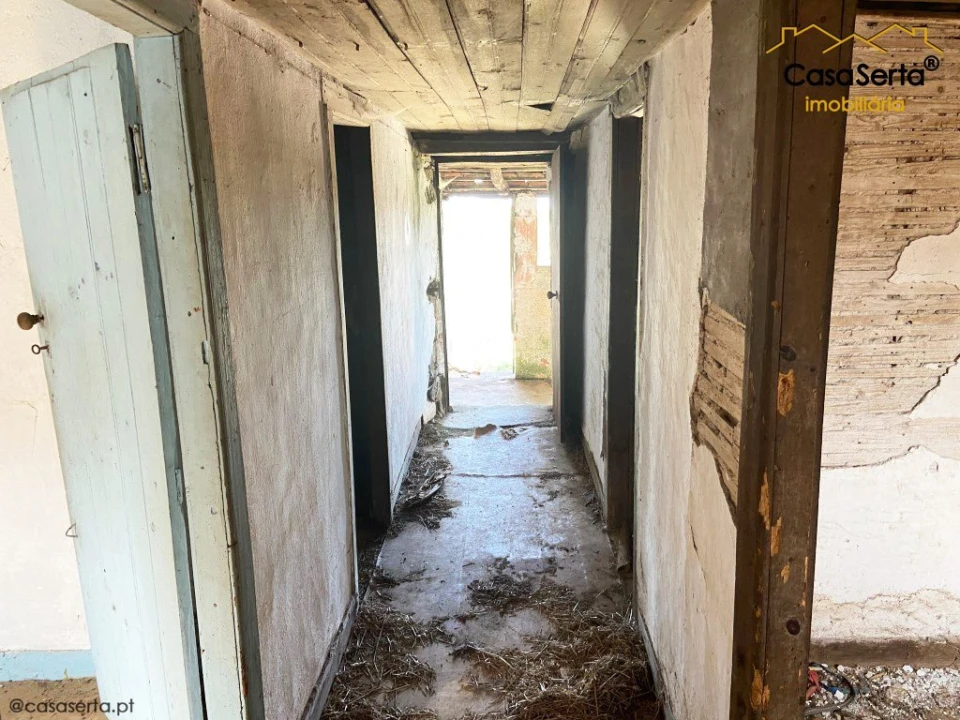 Quinta T4 para Venda em Pedrogão Pequeno Foto 13