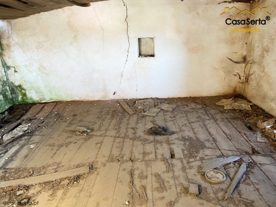 Quinta T4 para Venda em Pedrogão Pequeno Foto 20