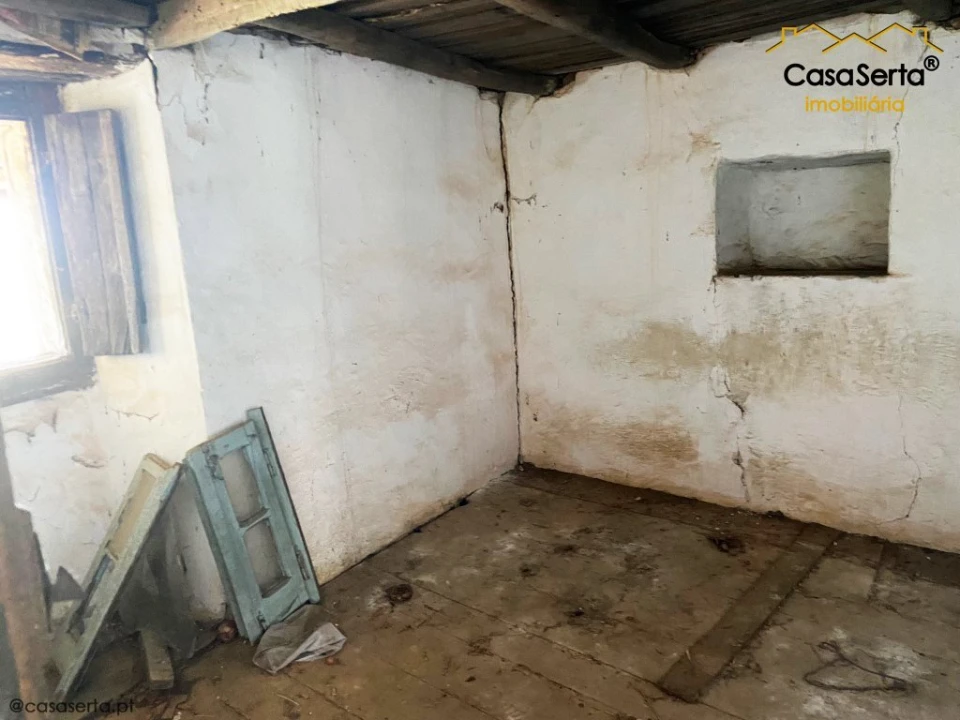 Quinta T4 para Venda em Pedrogão Pequeno Foto 15