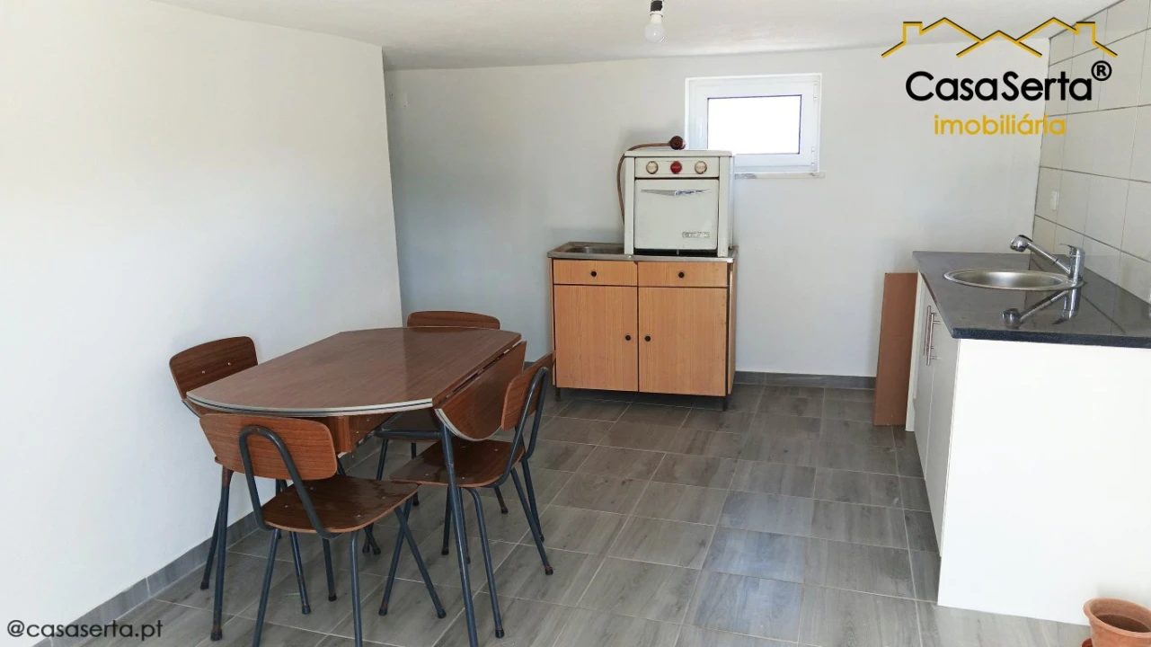 Moradia T4 para Venda em Cabeçudo Foto 18