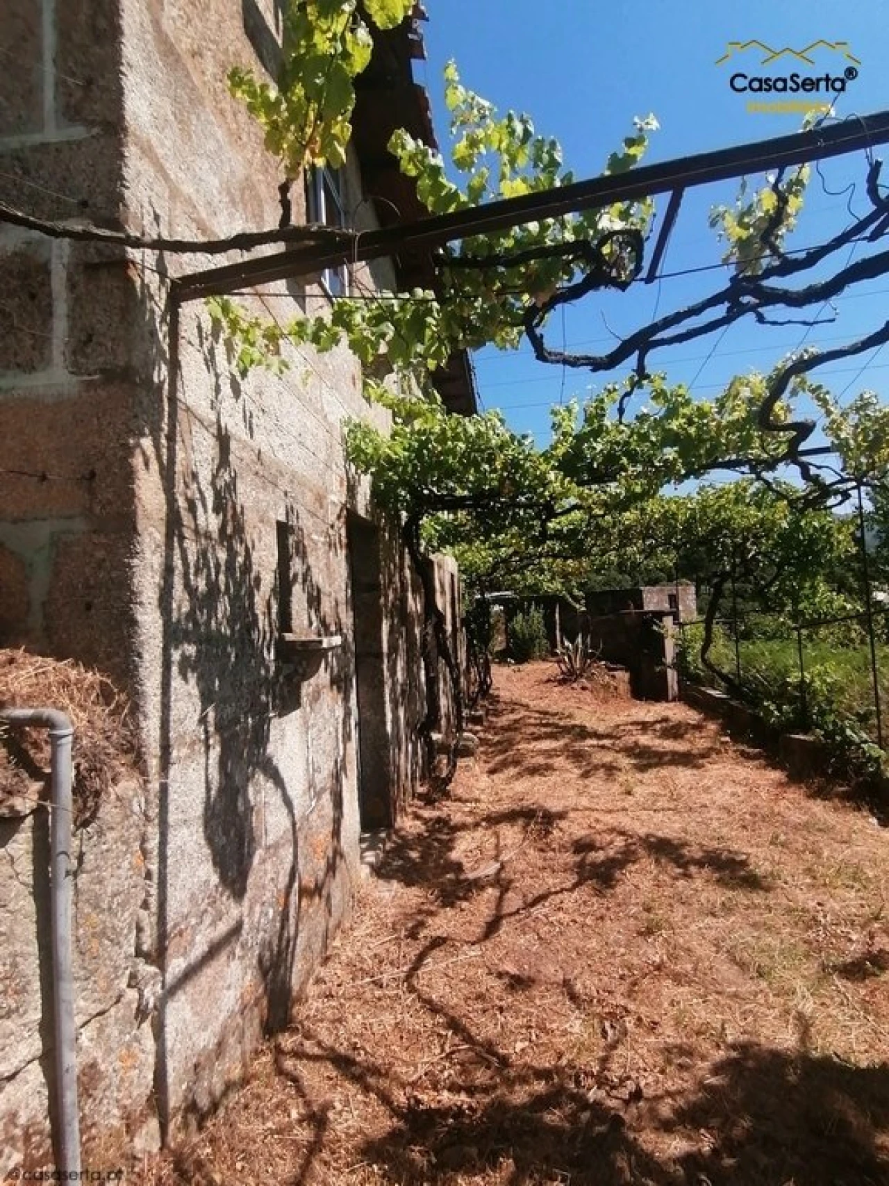 Moradia T3 para Venda em Oliveira do Douro Foto 8