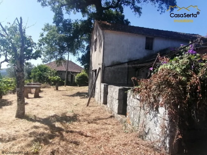 Moradia T3 para Venda em Oliveira do Douro Foto 2