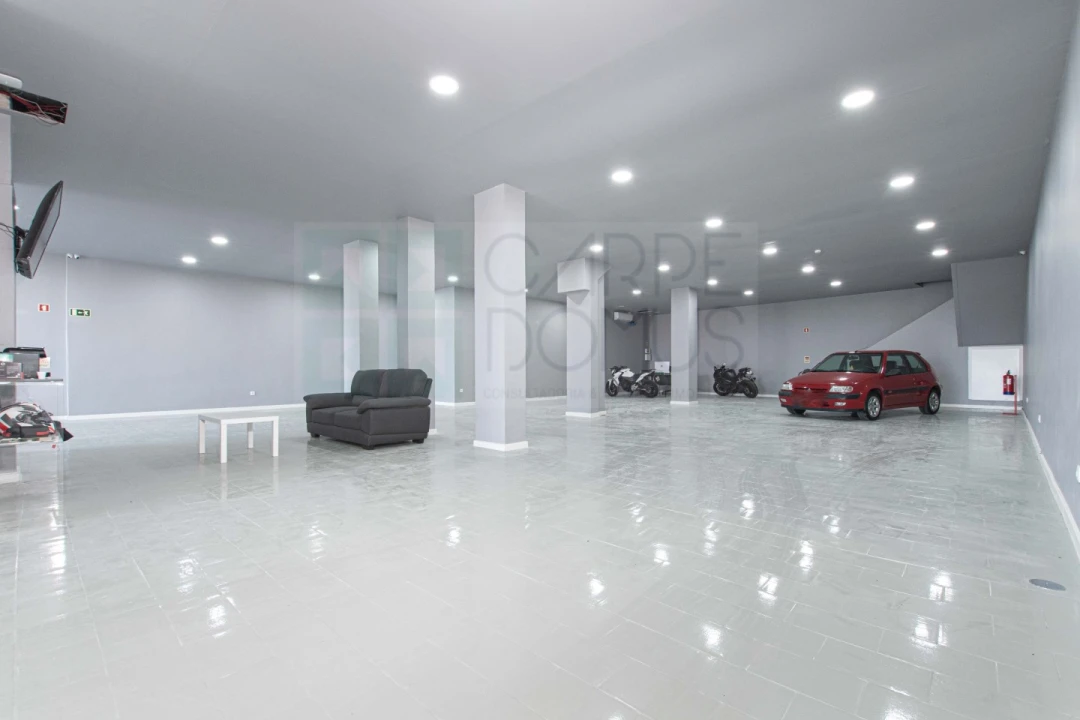 Garagem para Venda em Alverca do Ribatejo e Sobralinho Foto 4