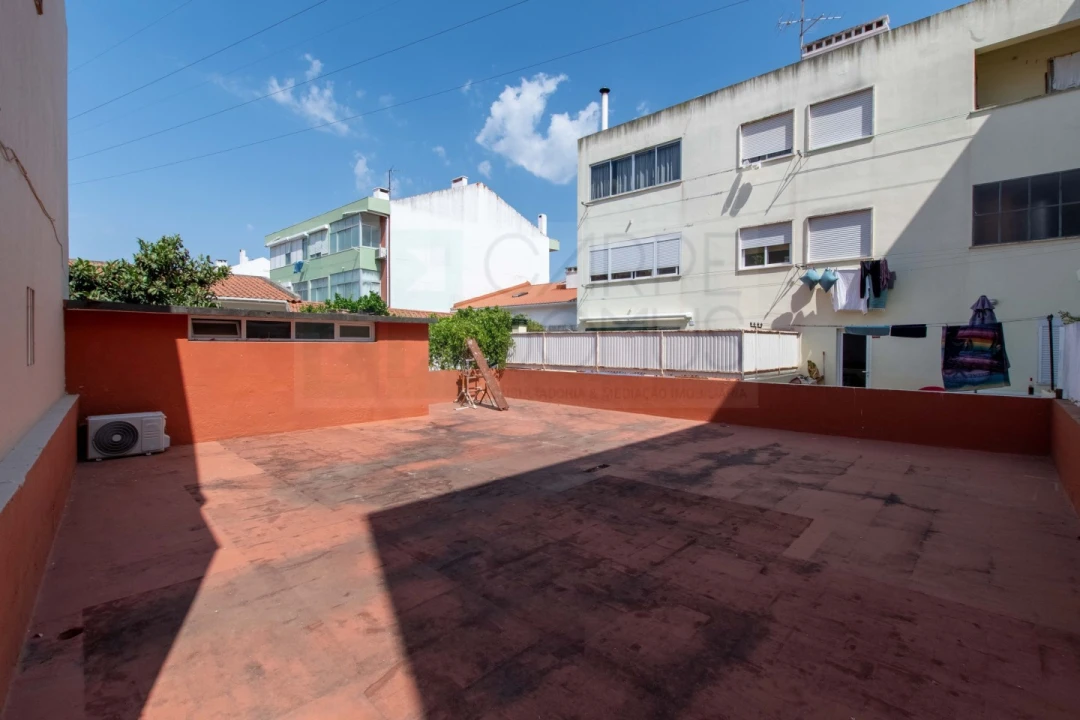 Garagem para Venda em Alverca do Ribatejo e Sobralinho Foto 16