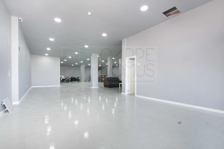 Garagem para Venda em Alverca do Ribatejo e Sobralinho Foto 8