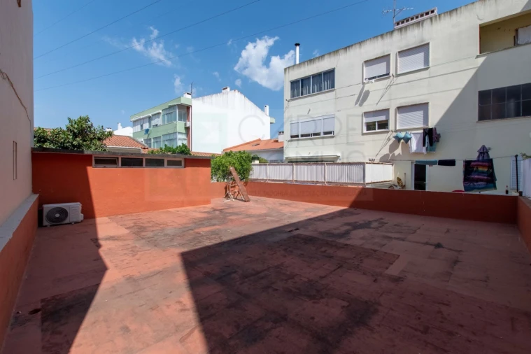 Garagem para Venda em Alverca do Ribatejo e Sobralinho Foto 16