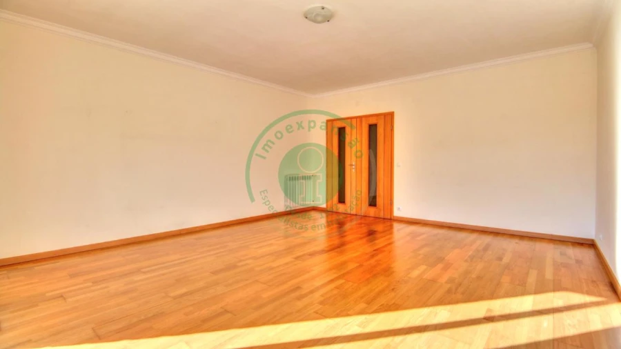 Apartamento T3 para Venda em Tavarede Foto 6