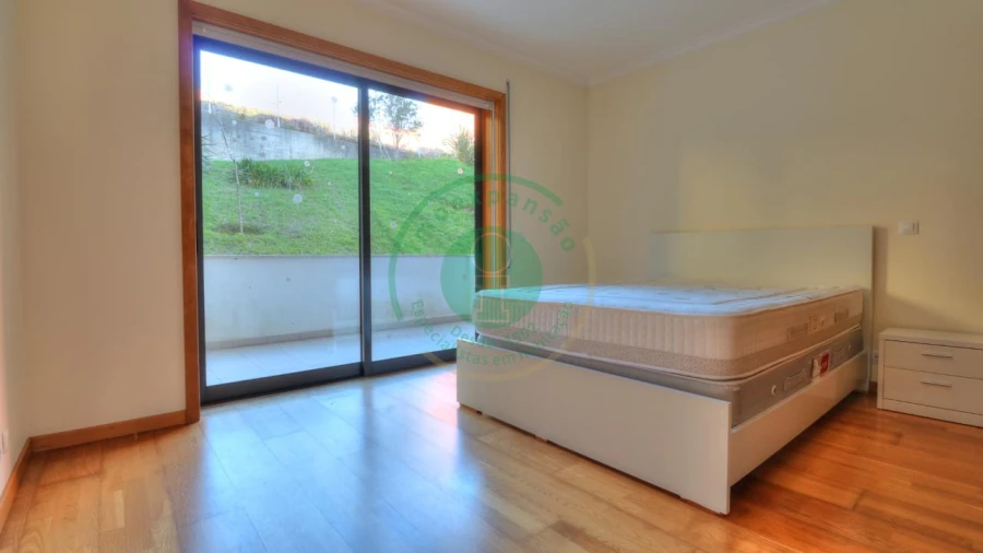 Apartamento T3 para Venda em Tavarede Foto 17