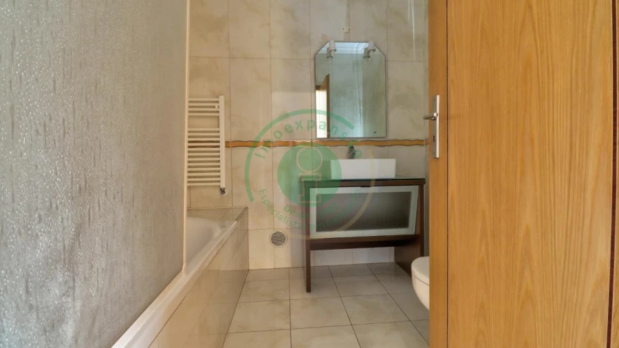 Apartamento T3 para Venda em Tavarede Foto 19