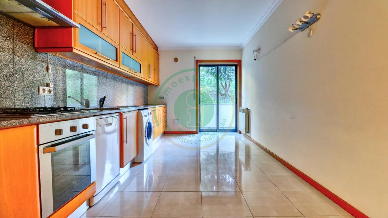 Apartamento T3 para Venda em Tavarede Foto 1