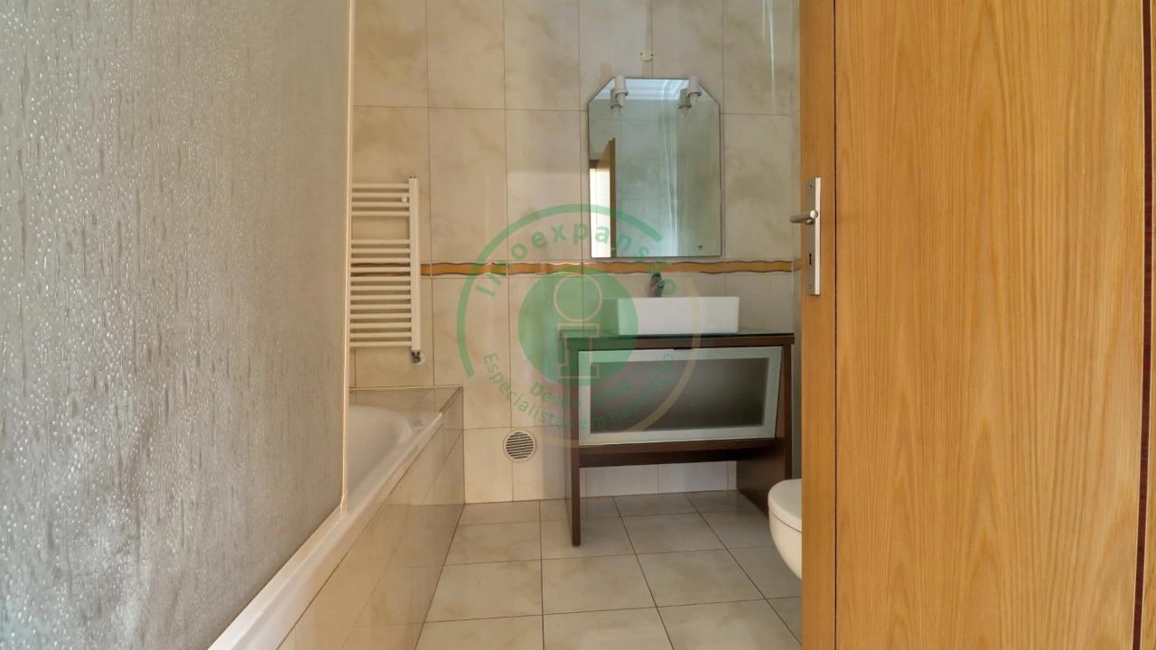 Apartamento T3 para Venda em Tavarede Foto 19