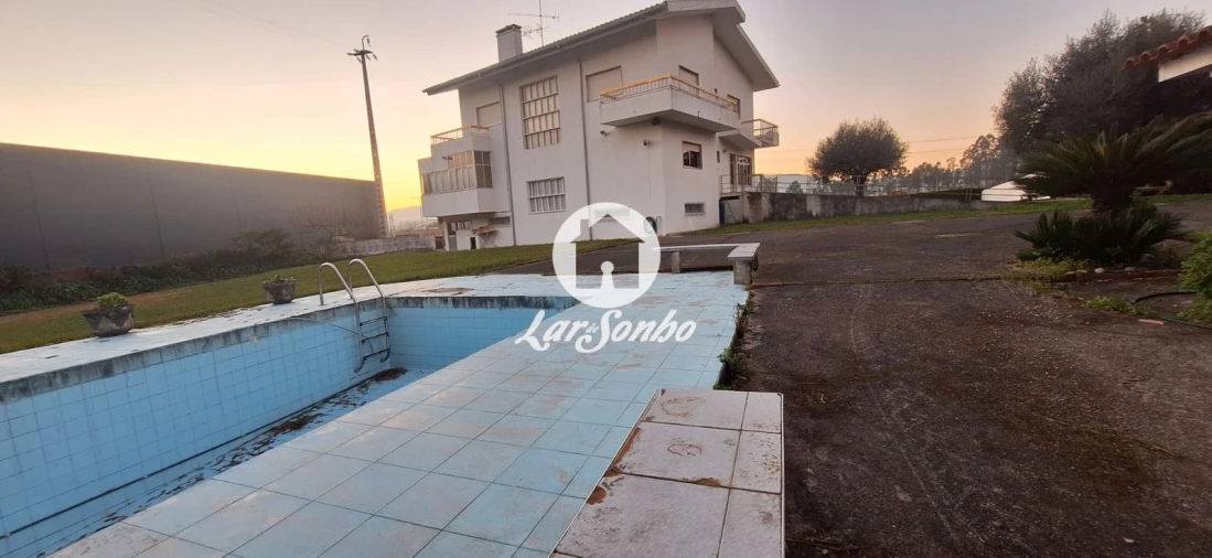 Terreno para Venda em Lijo Foto 1