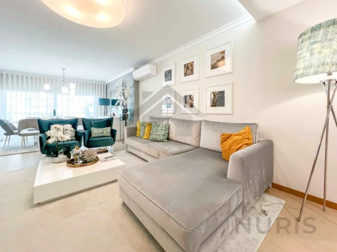 Apartamento T2 para Arrendamento em Portimão Foto 5