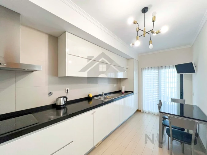 Apartamento T2 para Arrendamento em Portimão Foto 13