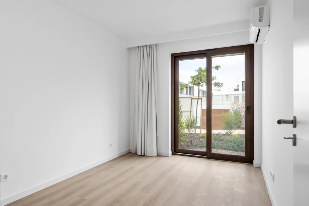Apartamento T3 para Venda em Porto Covo Foto 7