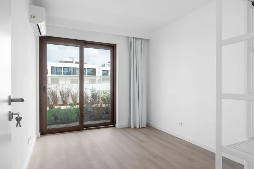 Apartamento T3 para Venda em Porto Covo Foto 8