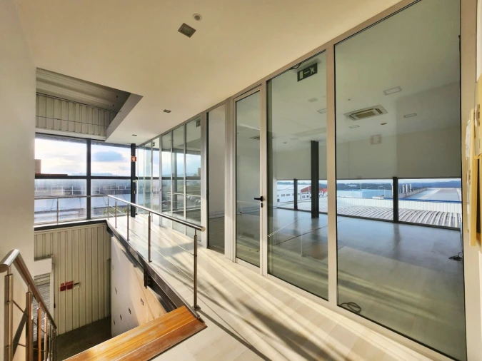 Armazém para Venda em Raiva, Pedorido e Paraíso Foto 6